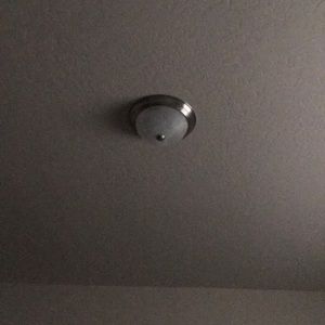 Meet your Posher, Claudia